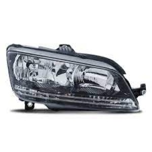 FAROL FIAT IDEA 05/06/07/08/09 MASCARA NEGRA DIREITO