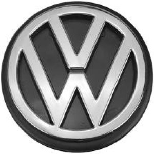 EMBLEMA (VW) SANTANA 91/96 CROMADO COM FUNDO PRETO (PORTA MALAS)